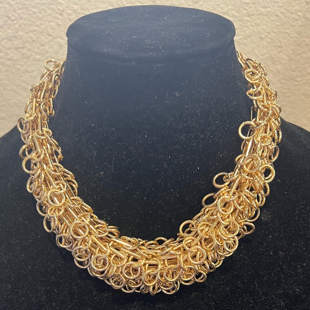 Gold tone adjustable necklace